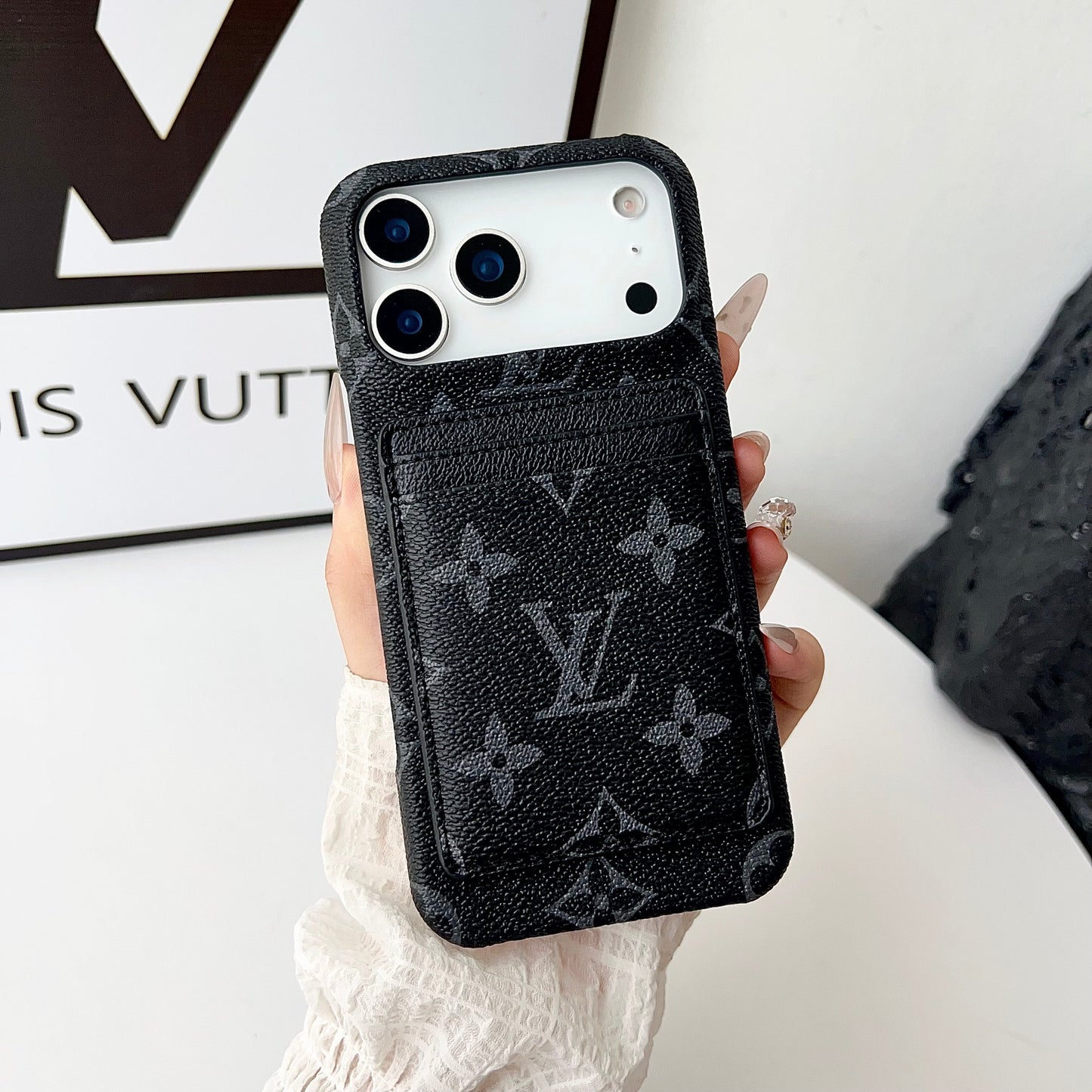 Louis Vuitton IPhone 17 Magsafe Case With Card Holder