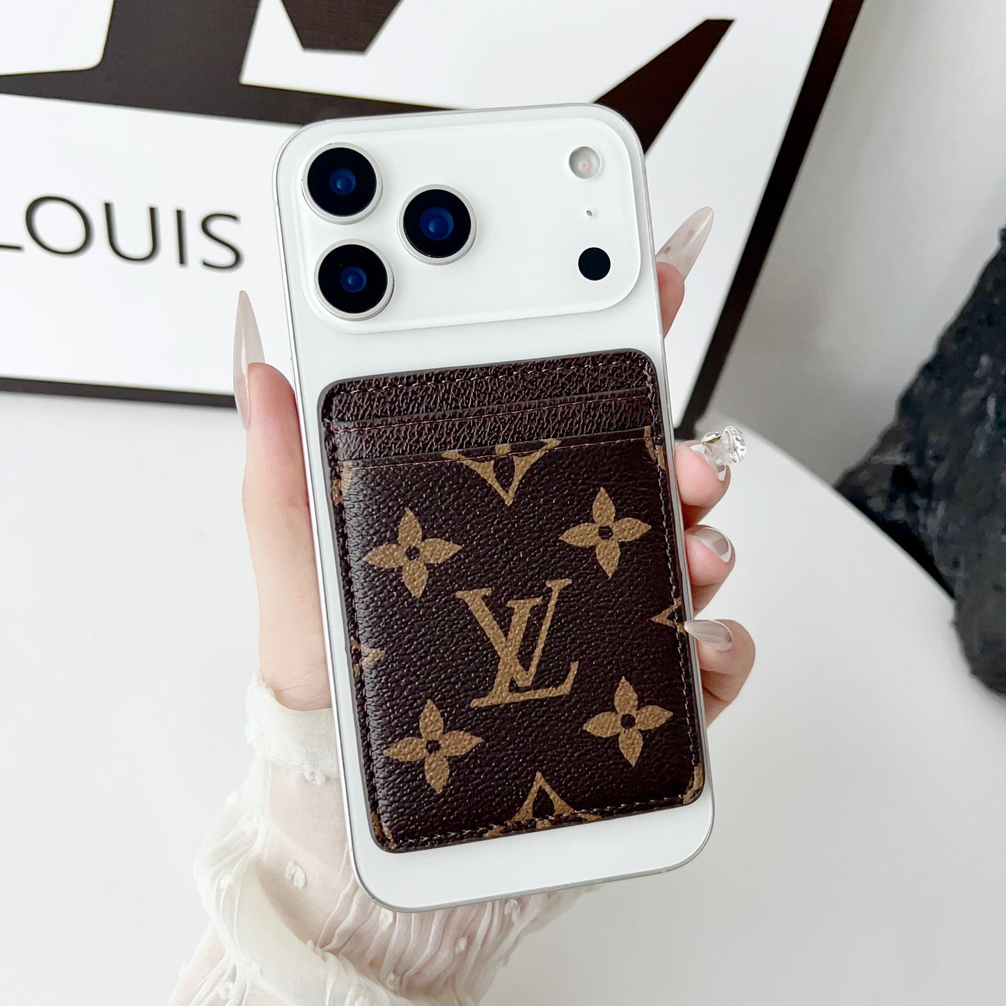 Louis Vuitton IPhone 17 Magsafe Case With Card Holder
