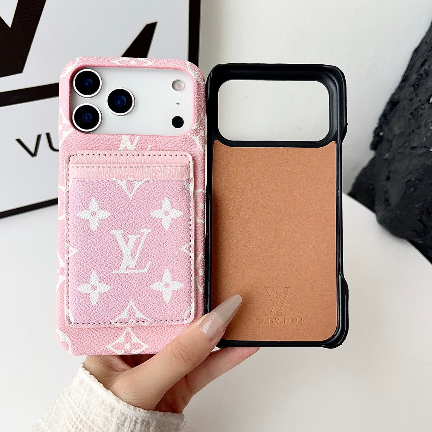 Louis Vuitton IPhone 17 Magsafe Case With Card Holder