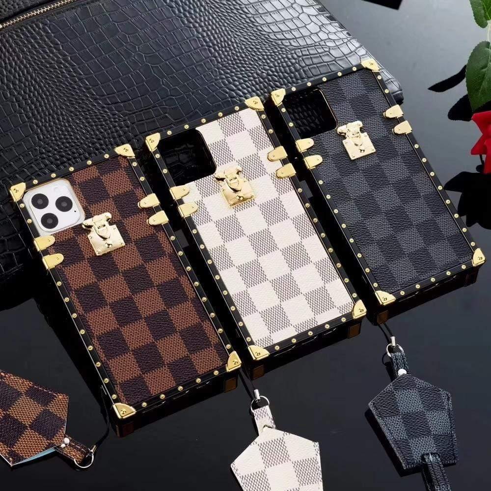 louis vuitton phone trunk case