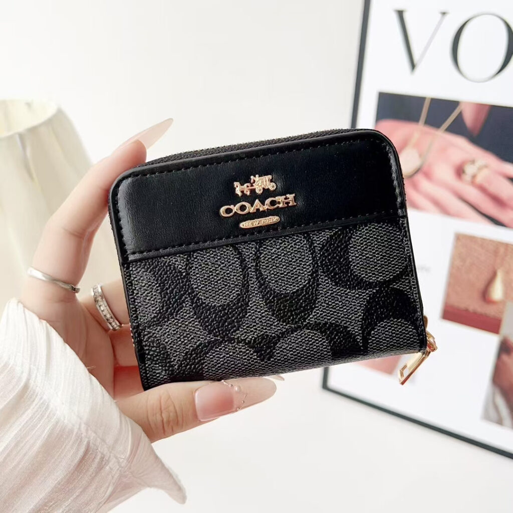 Coach-Style Designer Wallet Zipper Card Holder